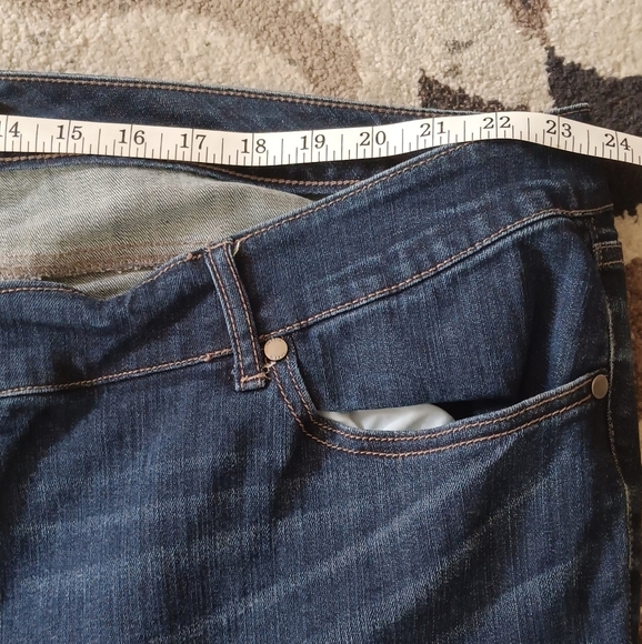 Torrid Feel The Fit Boyfriend Straight Vintage Stretch Blue Jeans Plus Sz 26R - Picture 6 of 14